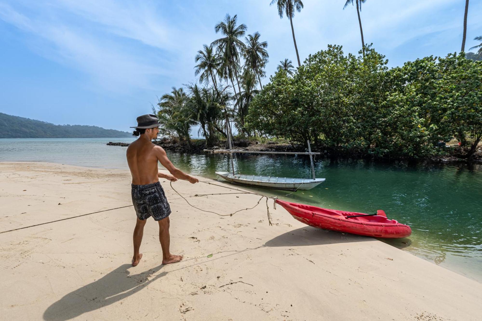 Escape Life Koh Kood Hotel Ko Kut Bagian luar foto